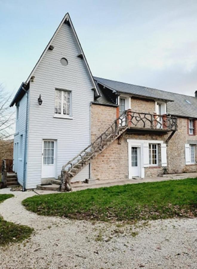 Vakantiehuis De La Petite Suisse Clécy